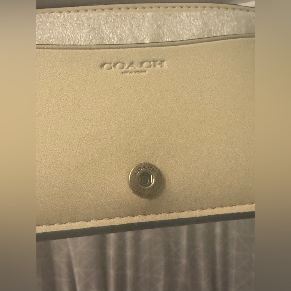 New Coach Essential Slim Card Case - Picture 4 of 6